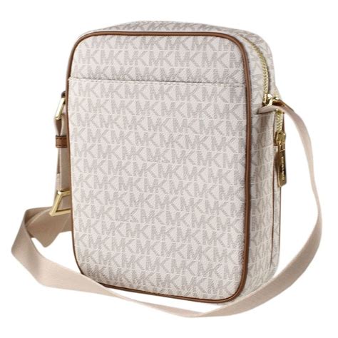 michael kors jet set travel medium flight bag crossbody|Michael Kors jet set vanilla.